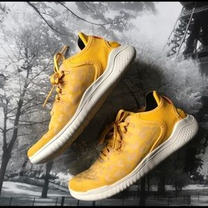 Nike suede free runs